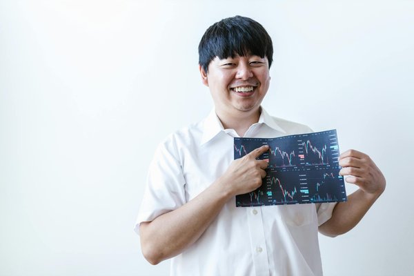 Stratégies efficaces pour piloter un portefeuille d"actions internationales durant les phases de volatilité du marché